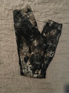 Lululemon Tie-Dye Black & Mauve Leggings
